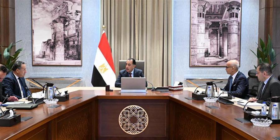 مدبولي يبحث إنشاء أول حرم لجامعة إكستر البريطانية في مصر